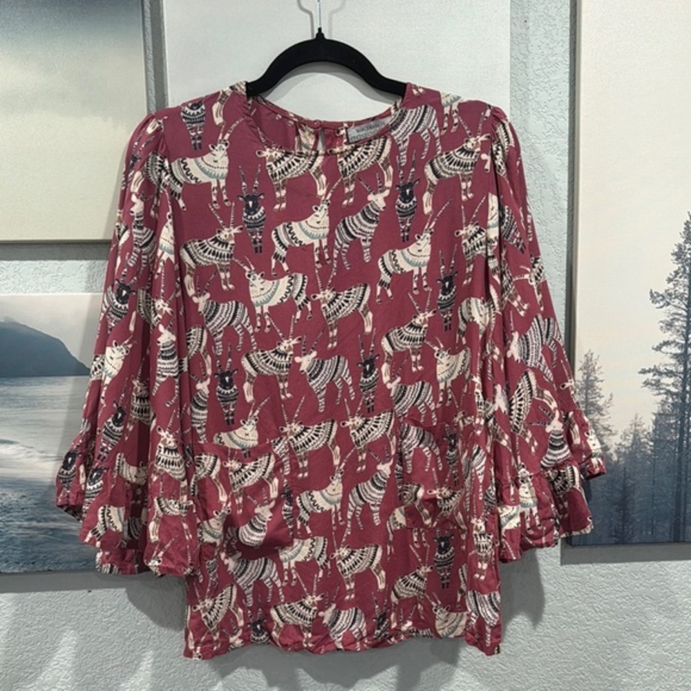 WORLD MARKET Mtn Goat Wide Sleeve Top